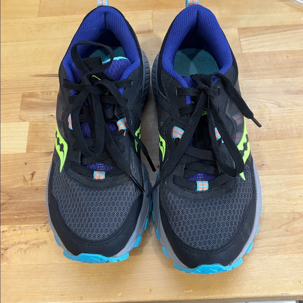 Trail shoes - image 3